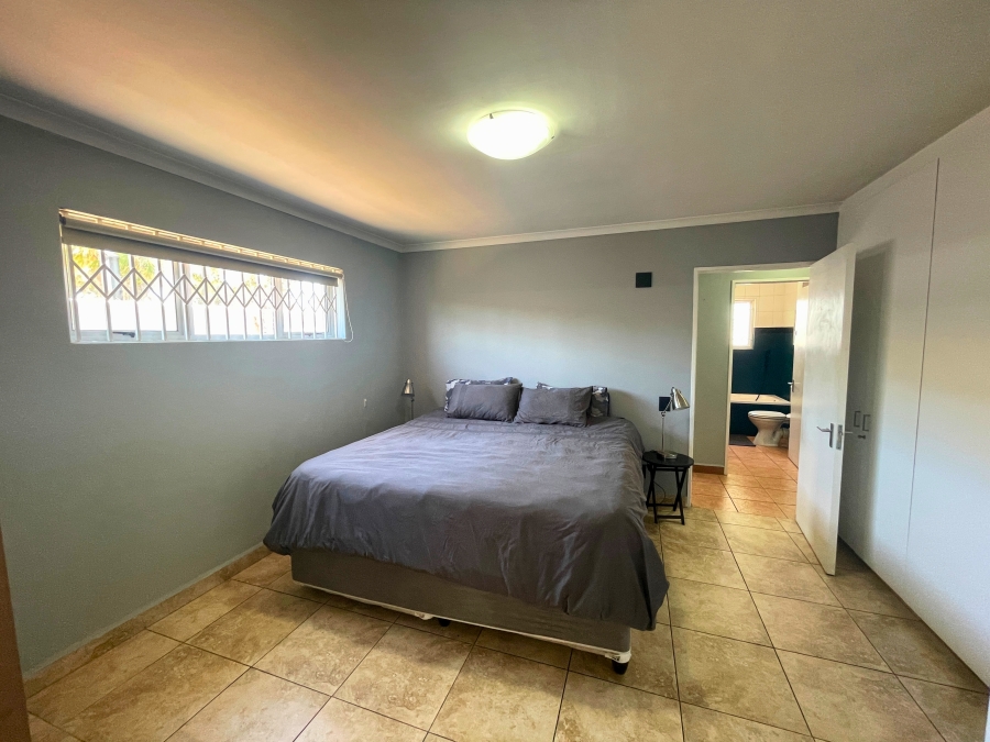 2 Bedroom Property for Sale in Plattekloof Glen Western Cape